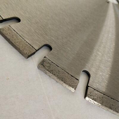 24» το λέιζερ ένωσε στενά τη σιωπηλή λεπίδα για το τέμνον τούβλο καμία σμίλευση με τη μακροχρόνια διάρκεια ζωής