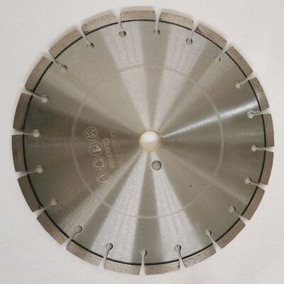 συγκεκριμένες λεπίδες πριονιών διαμαντιών λέιζερ 550mm για το ξηρό ή υγρό τέμνον τσιμεντένιο πάτωμα