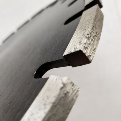 συγκεκριμένη λεπίδα πριονιών διαμαντιών βρόχων λέιζερ 450mm για την οδική κοπή κυκλοφορίας αερολιμένων